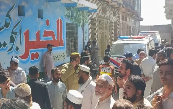 Pakistanda faciə: Məktəbin damı çökdü, 28 uşaq həyatını itirdi