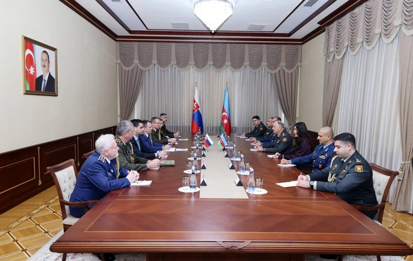 Zakir Həsənov Slovakiyanın Baş Qərargah rəisini qəbul edib