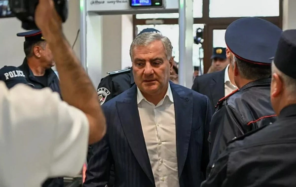 Daha bir şəhərdə Karapetyanın qruplaşmasına qarşı əməliyyat keçirildi: həbs olunanlar var