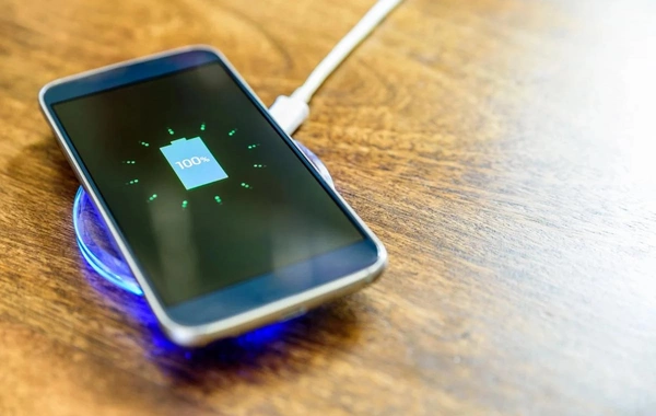 Telefonu hər gün 100 faizə qədər doldurmaq olarmı? - Ekspertlərdən açıqlama