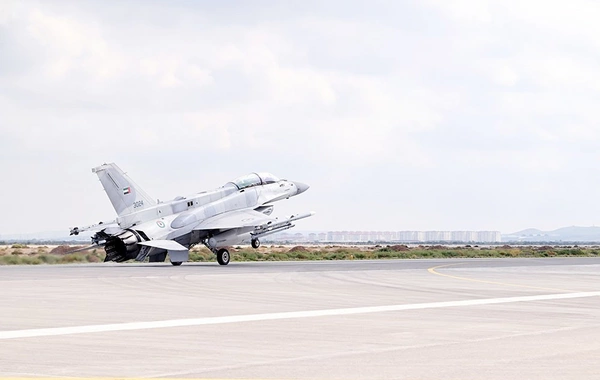 Hərbi təlimdə şərti qəzaya uğrayan pilot xilas edildi — FOTOLAR