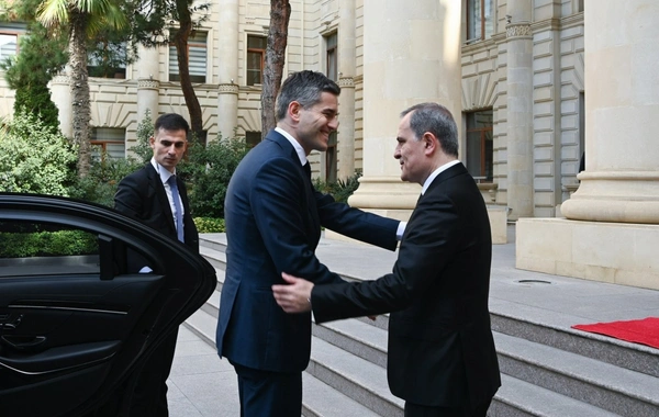Ceyhun Bayramov Niderland xarici işlər naziri Tom Berendsenlə görüşüb